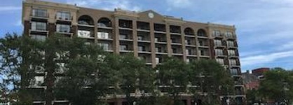 Riverview Suites