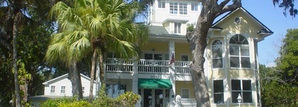 River Lily Inn Bed And Breakfast