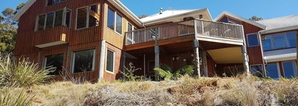 Bed In The Treetops Bed & Breakfast