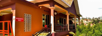 Cari Hotel