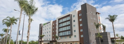 Holiday Inn Express & Suites Celaya By Ihg