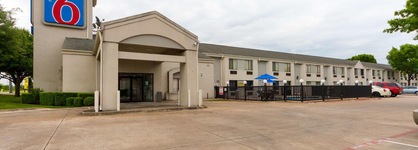 Motel 6 Dallas Northeast