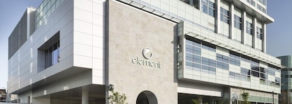 Element Vancouver Metrotown