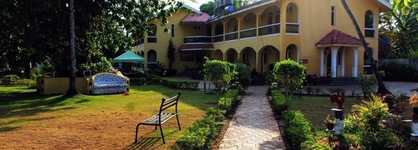 Carina Beach Resort