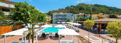 Sunny Days Hotel & Resort