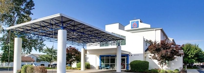 Motel 6 Springfield