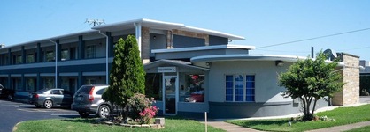 Riverside Inn And Suites