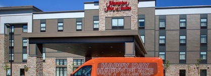 Hampton Inn & Suites Milwaukee West