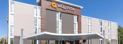 La Quinta Inn & Suites By Wyndham Tulsa Downtown Route 66