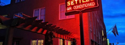 Hotel Settles