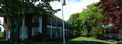 Colonial Village Motel And Cottages