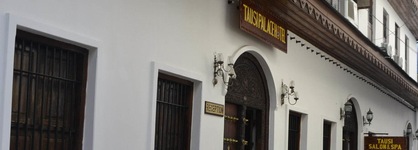 Tausi Palace Hotel