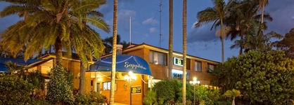 Sapphire Palms Motel