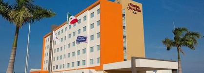 Hampton Inn & Suites By Hilton Paraiso