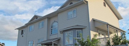 Midnight Sun Inn