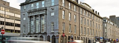Royal Athenaeum Suites
