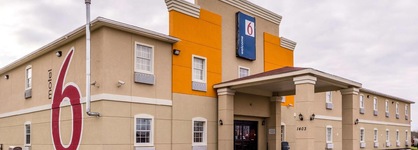 Motel 6 Jourdanton