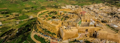 Seashells Self Catering Apartment By Getaways Malta