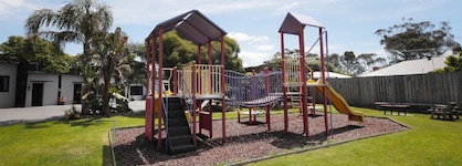 Georges Bay Apartments