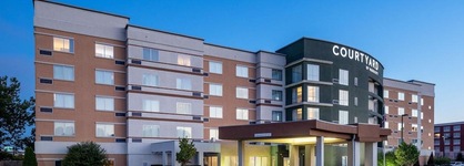 Courtyard By Marriott Charleston Downtown Civic Center
