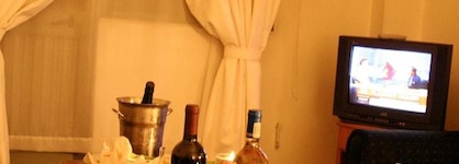 Sunshine Hotel