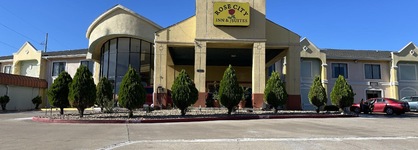 Rose City Inn & Suites