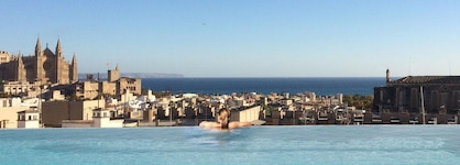 Nakar Hotel