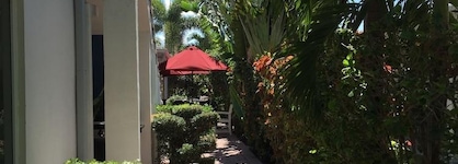 4145 By The Sea Inn & Suites