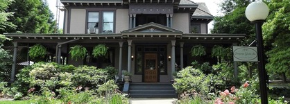 Champaign Garden Inn