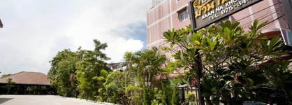 Baan Na Khon Hotel