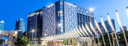 Hilton Garden Inn Calgary Downtown