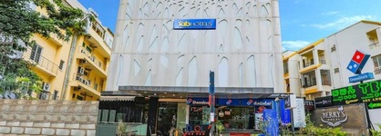Fabhotel Berry's