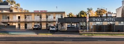 Oval Motel