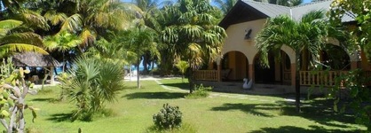 Anse Kerlan Beach Chalets