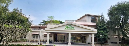 The Pavillion Hotel