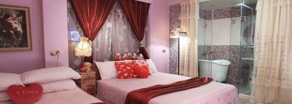 Love In Pearl Hostel