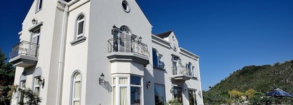 Victoria Manor