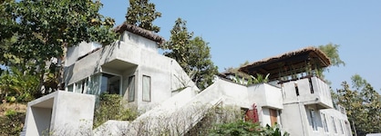 Tanya Baan Bon Doi