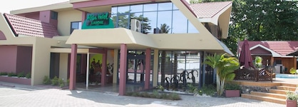 Alisa Hotel Labone