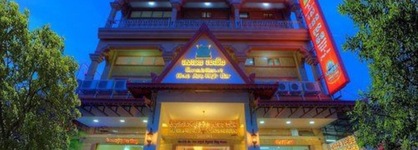 Seventh Heaven Hotel And High Bar