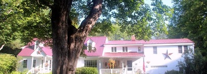 The Buttonwood Inn On Mt. Surprise