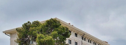 Hotel Brown Beach House & Spa