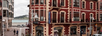 Hosteria Villa De Castro