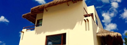 Casa Punta Coco & Beach Club