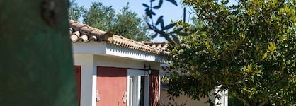 Ilyessa Cottages