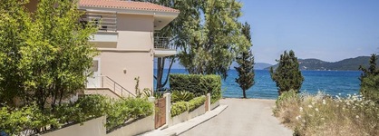 Meliti Waterfront Suites