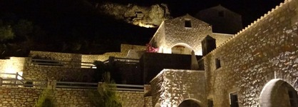 En Plo Luxury Suites