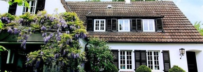 Villa EMG