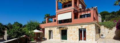 Il Tesori Dassia Villas
