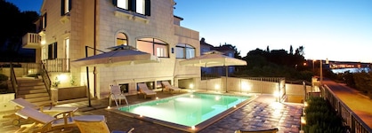 Apartments Villa Grlica